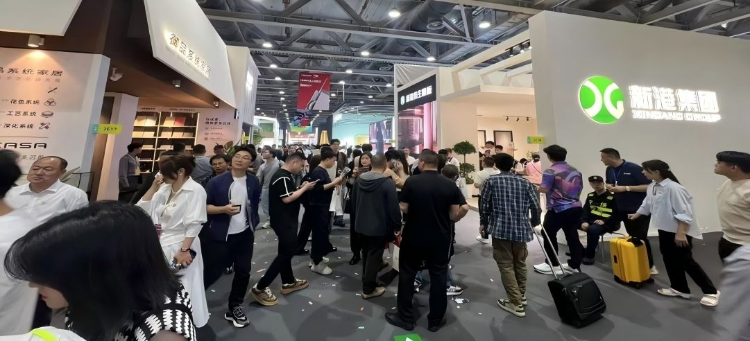 燃爆全場(chǎng)！新港閃耀廣州定制家居展，上演“炸場(chǎng)級(jí)”美學(xué)盛宴
